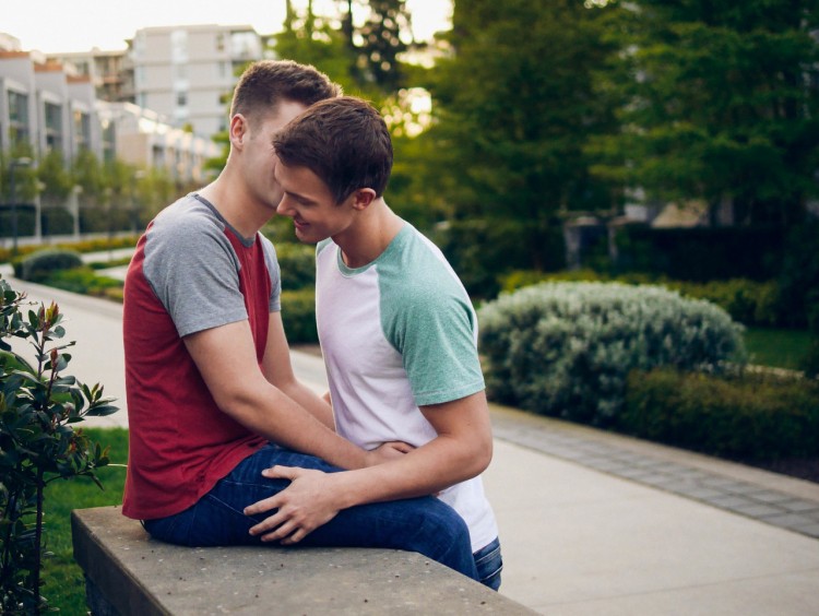 Quels sont les meilleurs services de rencontres gays ?
